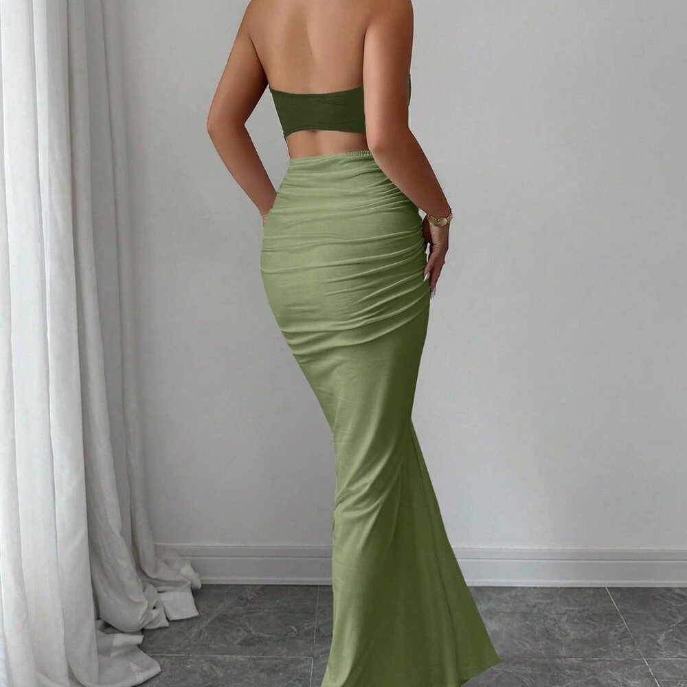 Army Green Elegant Women's Halter Neck Color Block Cinched Waist Fishtail Dress - Picture 2 of 6